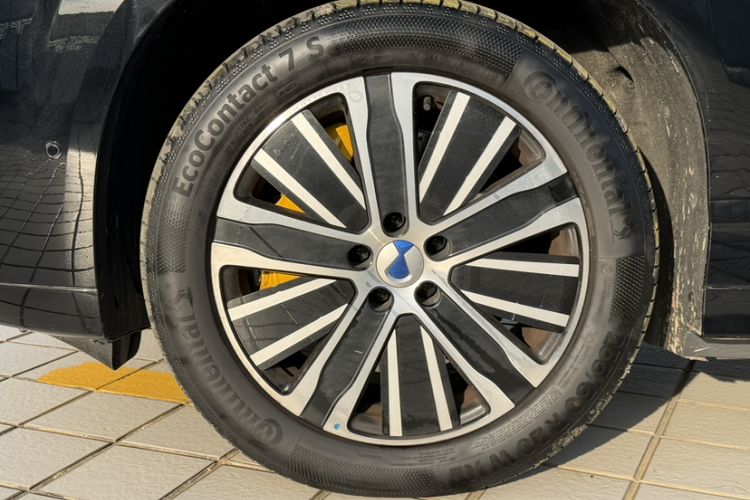 Used Denza N8L 2025 Model Zunrong Model Exterior 4