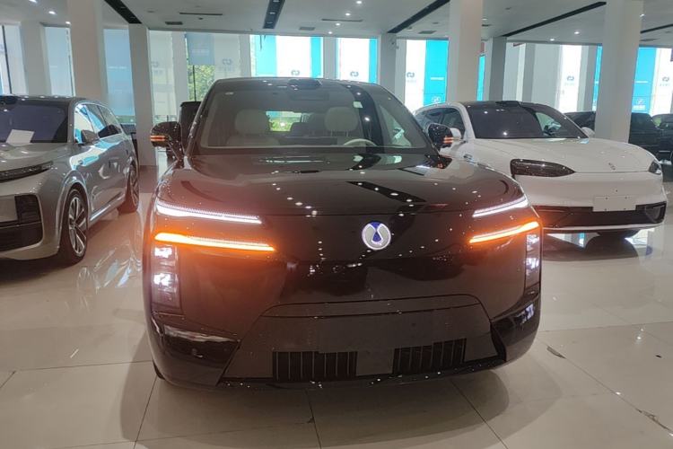Used Denza N8L 2025 Model Flagship Model Front