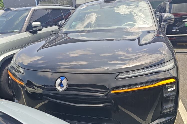 Used Denza N8L 2025 Model Flagship Model Front
