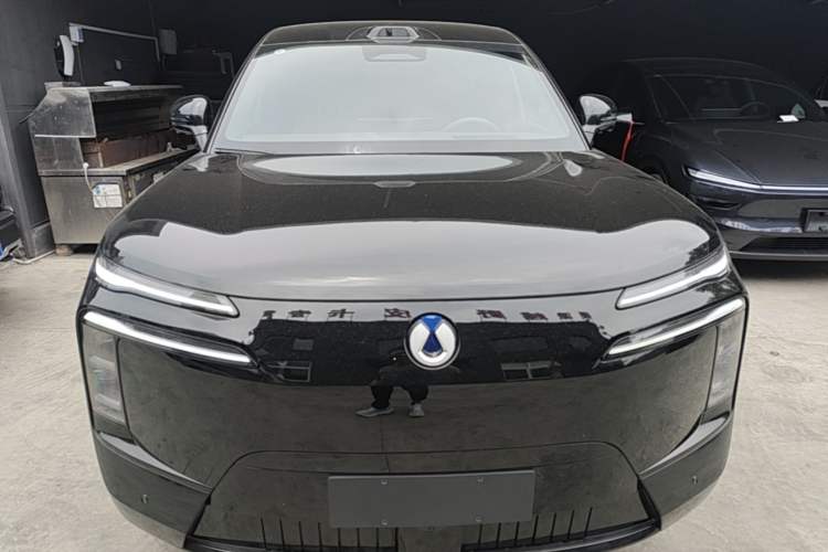 Used Denza N8L 2025 Model Flagship Model Front