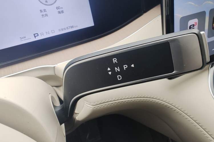 Used Denza N8L 2025 Model Flagship Model Gear Lever