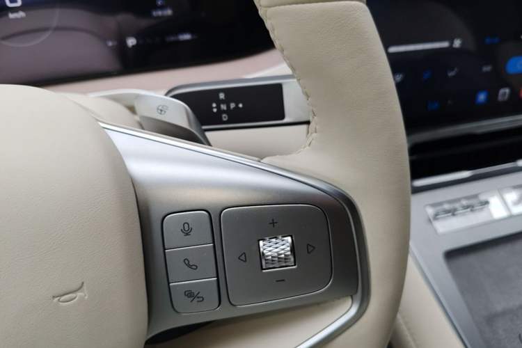 Used Denza N8L 2025 Model Flagship Model Gear Lever