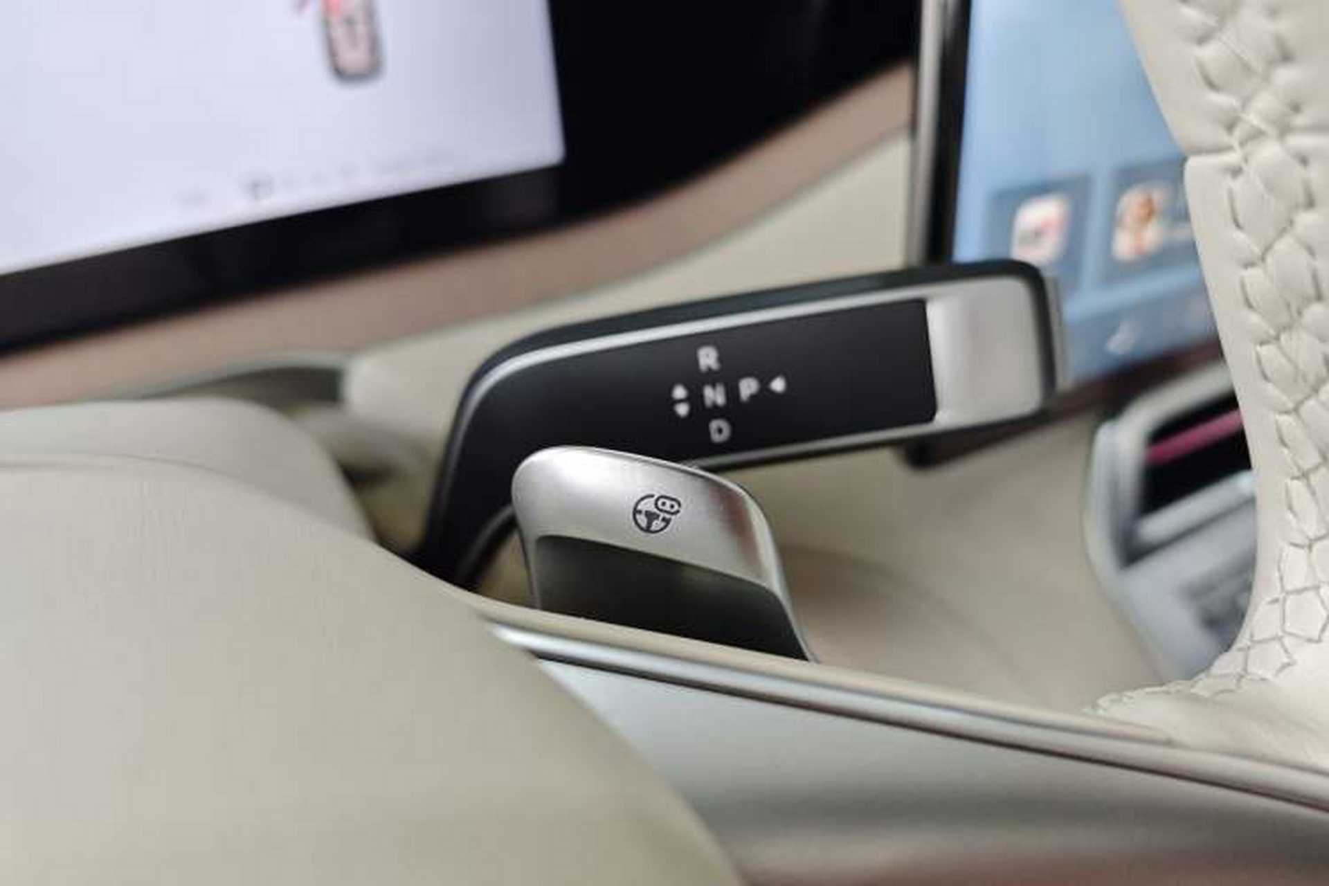 Used Denza N8L 2025 Model Flagship Model Gear Lever
