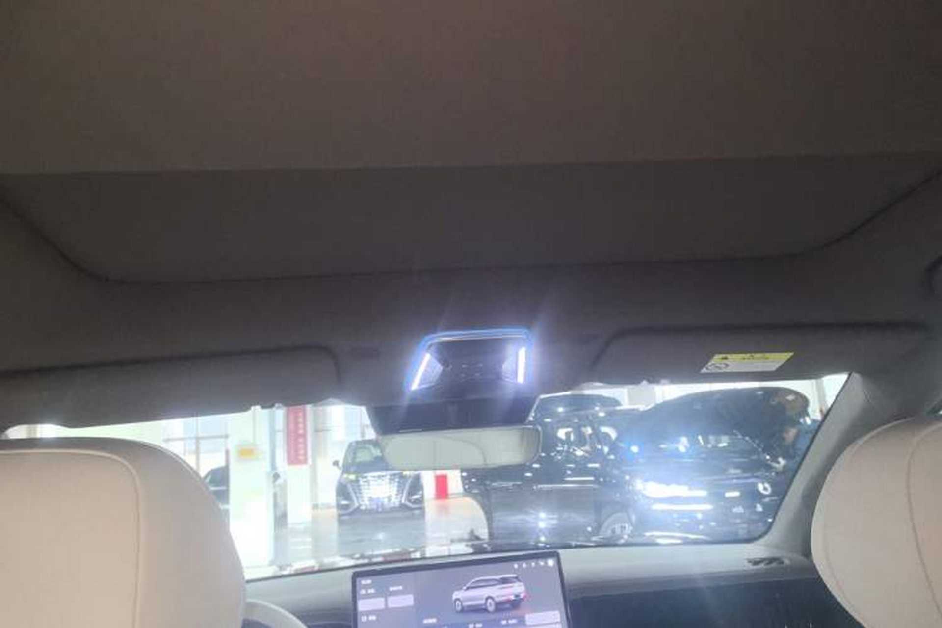 Used Denza N8L 2025 Model Zunrong Model Headliner