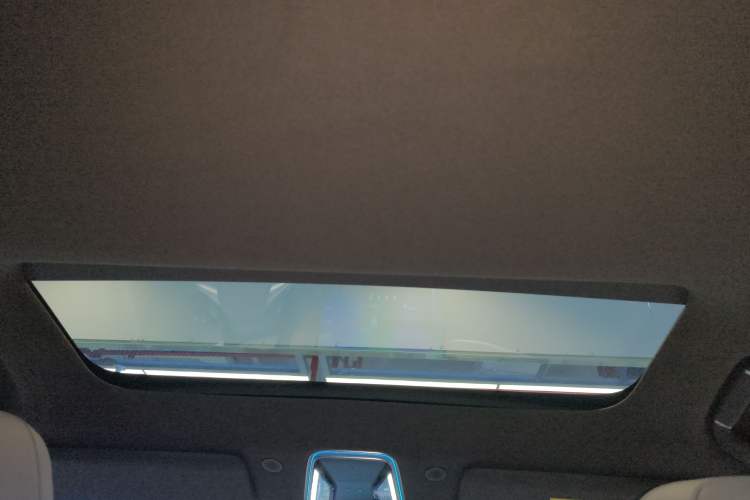 Used Denza N8L 2025 Model Zunrong Model Headliner