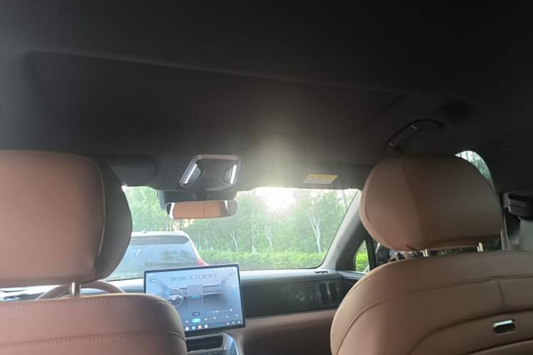 Used Denza N8L 2025 Model Zunrong Model Headliner