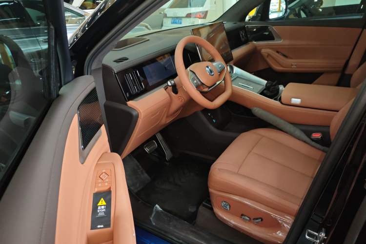 Used Denza N8L 2025 Model Flagship Model Interior 3
