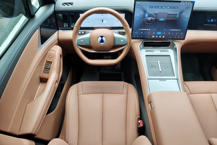 Used Denza N8L 2025 Model Zunrong Model Interior 5