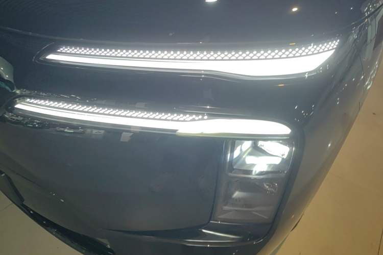 Used Denza N8L 2025 Model Flagship Model Left Front Headlight