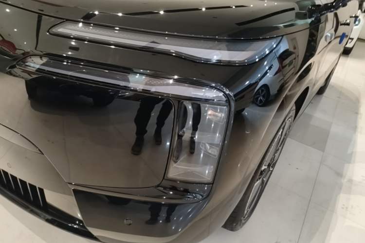 Used Denza N8L 2025 Model Flagship Model Left Front Headlight