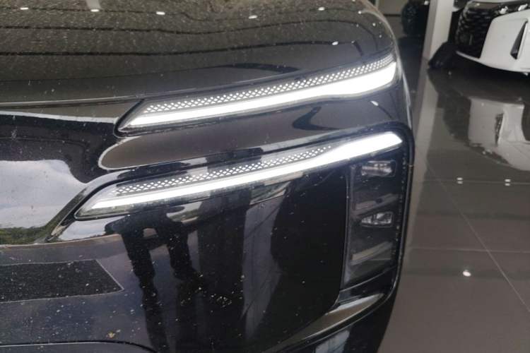 Used Denza N8L 2025 Model Flagship Model Left Front Headlight