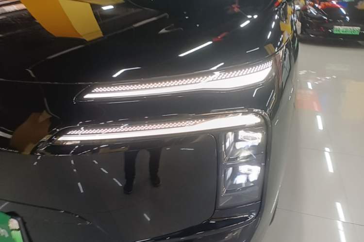 Used Denza N8L 2025 Model Flagship Model Left Front Headlight