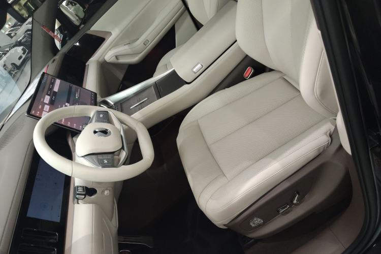 Used Denza N8L 2025 Model Flagship Model Left Front Seat