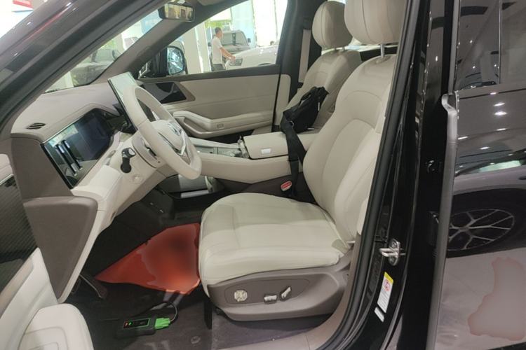 Used Denza N8L 2025 Model Flagship Model Left Front Seat