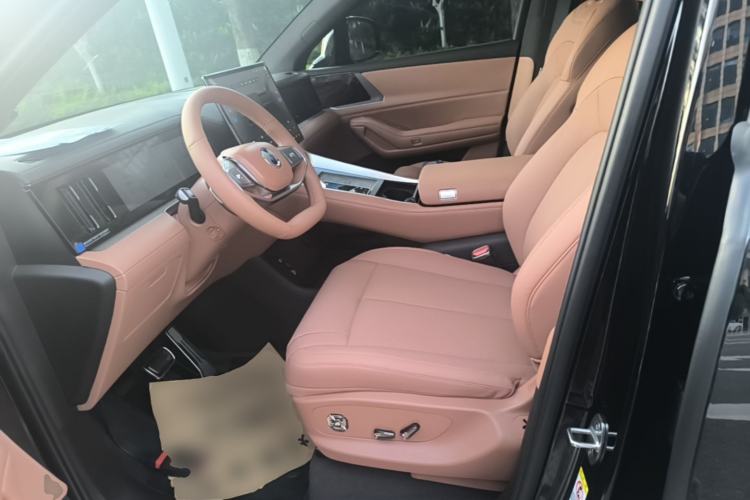 Used Denza N8L 2025 Model Zunrong Model Left Front Seat