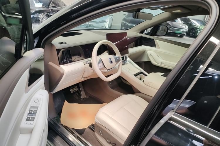 Used Denza N8L 2025 Model Flagship Model Left Front Seat