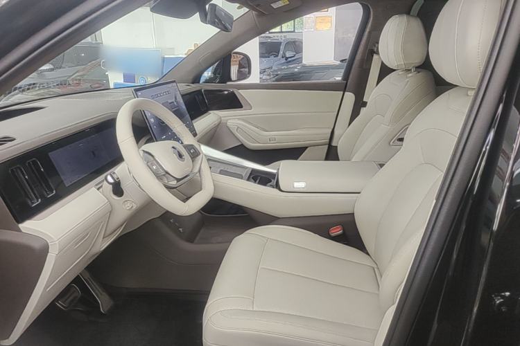 Used Denza N8L 2025 Model Flagship Model Left Front Seat