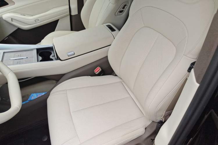 Used Denza N8L 2025 Model Flagship Model Left Front Seat