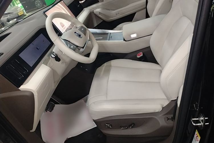 Used Denza N8L 2025 Model Flagship Model Left Front Seat