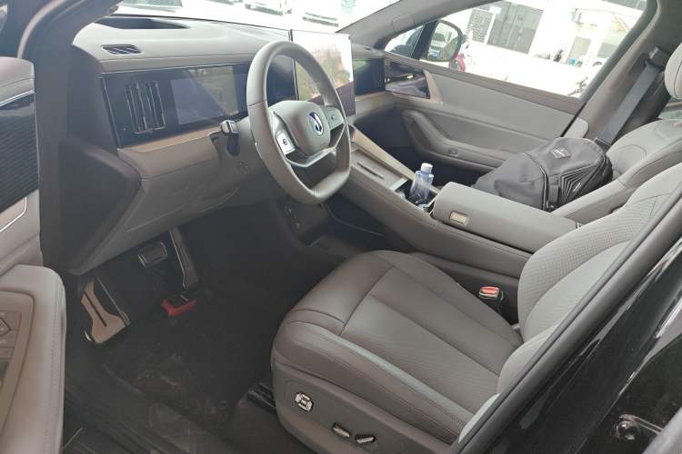 Used Denza N8L 2025 Model Flagship Model Left Front Seat