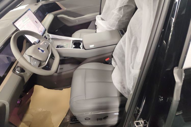 Used Denza N8L 2025 Model Zunrong Model Left Front Seat