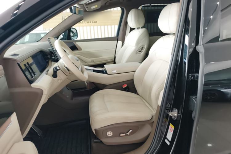 Used Denza N8L 2025 Model Flagship Model Left Front Seat