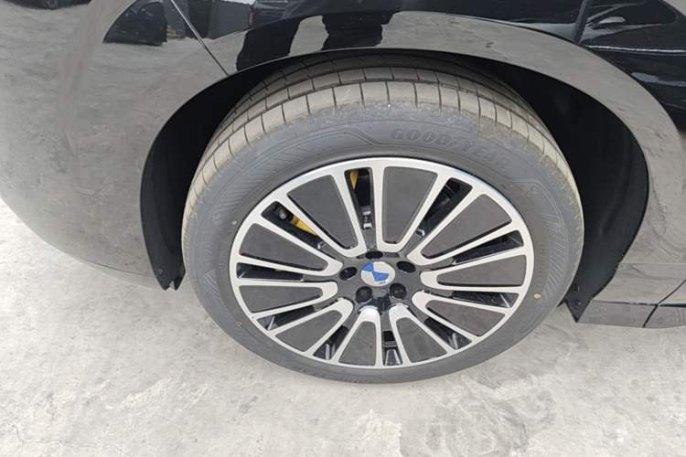 Used Denza N8L 2025 Model Flagship Model Left Front Wheel Hub