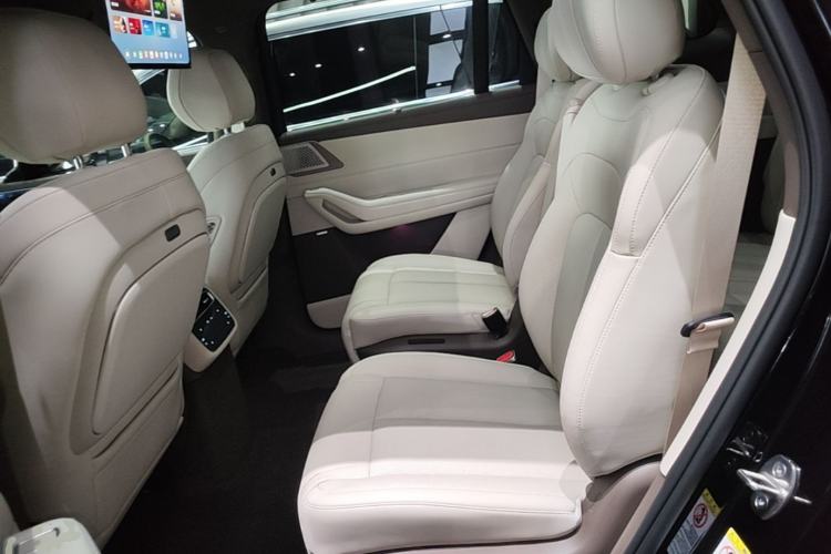 Used Denza N8L 2025 Model Flagship Model Left Rear Seat