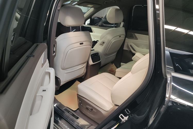Used Denza N8L 2025 Model Flagship Model Left Rear Seat