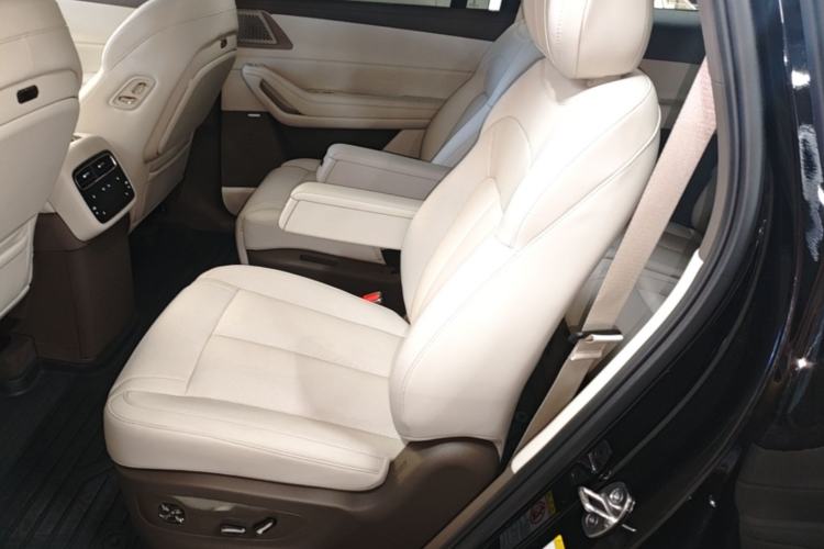 Used Denza N8L 2025 Model Flagship Model Left Rear Seat