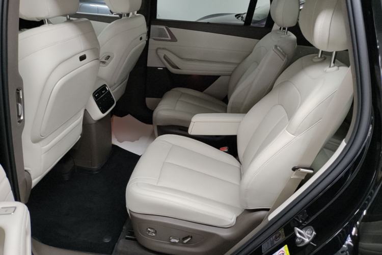 Used Denza N8L 2025 Model Flagship Model Left Rear Seat