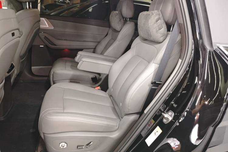 Used Denza N8L 2025 Model Flagship Model Left Rear Seat