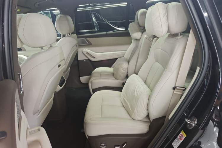 Used Denza N8L 2025 Model Flagship Model Left Rear Seat