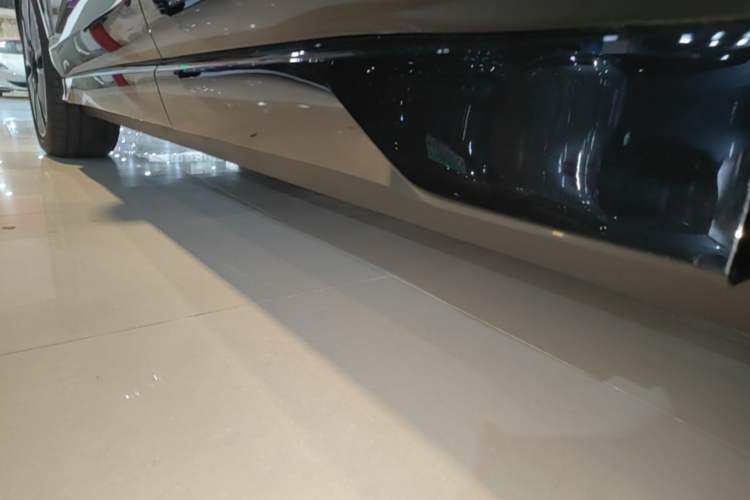 Used Denza N8L 2025 Model Flagship Model Left Side Sill