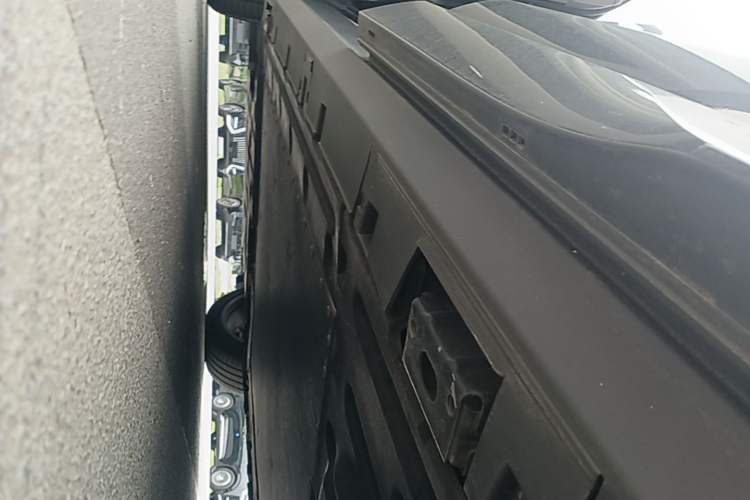 Used Denza N8L 2025 Model Flagship Model Left Side Sill
