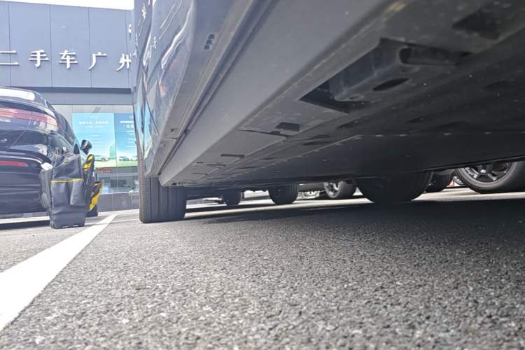 Used Denza N8L 2025 Model Flagship Model Left Side Sill