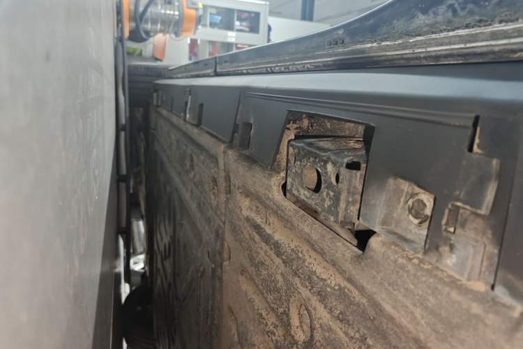 Used Denza N8L 2025 Model Flagship Model Left Side Sill