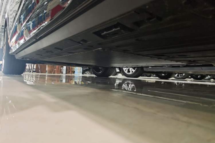 Used Denza N8L 2025 Model Flagship Model Left Side Sill
