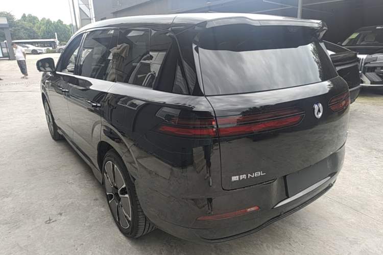 Used Denza N8L 2025 Model Flagship Model Rear Left 45 Deg