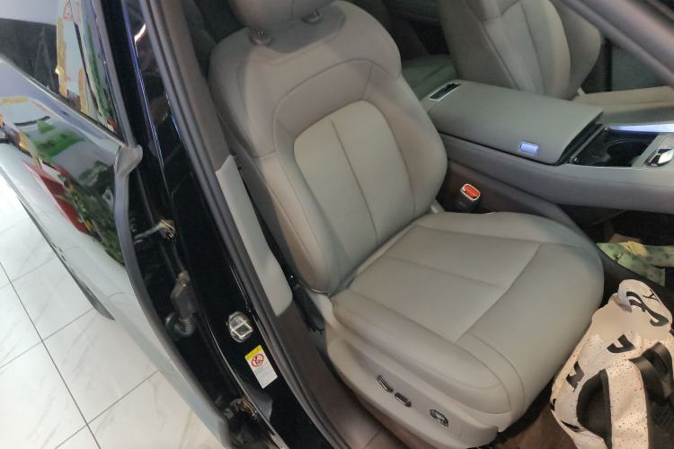 Used Denza N8L 2025 Model Zunrong Model Right Front Seat