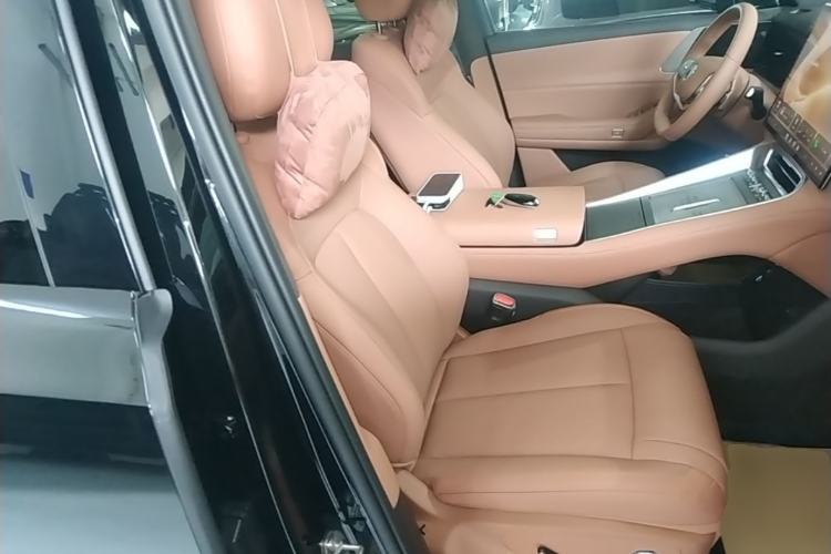 Used Denza N8L 2025 Model Zunrong Model Right Front Seat