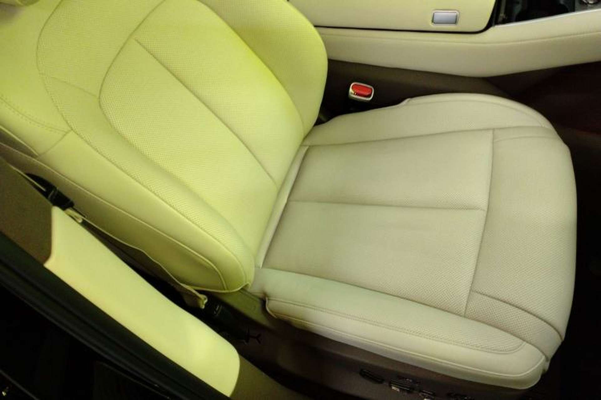 Used Denza N8L 2025 Model Flagship Model Right Front Seat