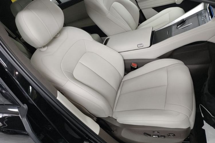 Used Denza N8L 2025 Model Flagship Model Right Front Seat