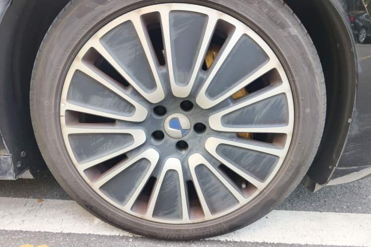 Used Denza N8L 2025 Model Flagship Model Right Front Wheel Hub
