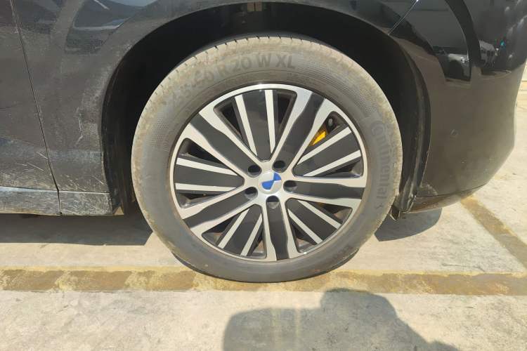 Used Denza N8L 2025 Model Zunrong Model Right Front Wheel Hub