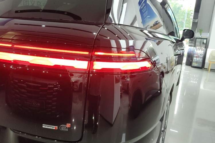 Used Denza N8L 2025 Model Flagship Model Right Rear Taillight