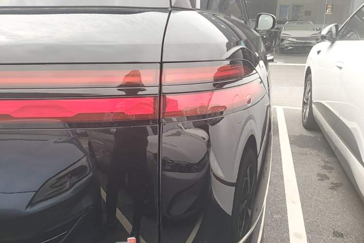 Used Denza N8L 2025 Model Flagship Model Right Rear Taillight