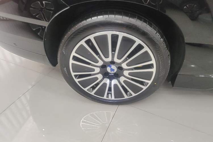 Used Denza N8L 2025 Model Flagship Model Right Rear Wheel Hub