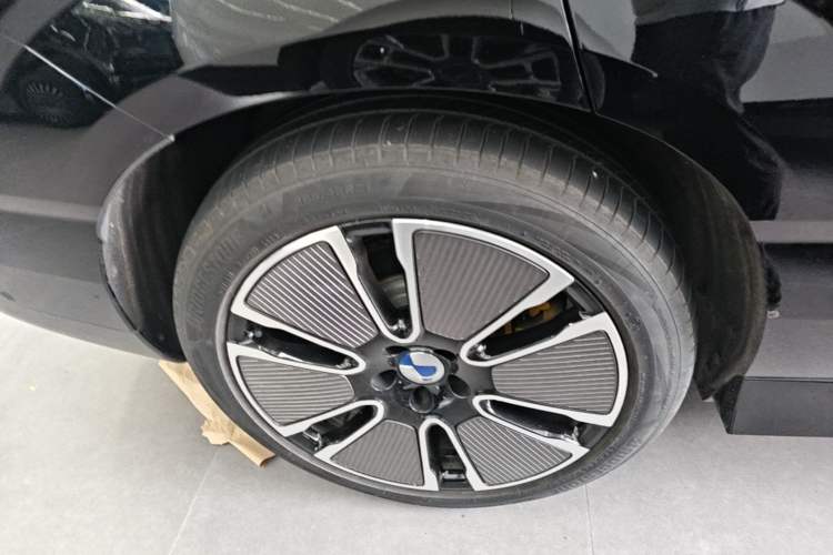 Used Denza N8L 2025 Model Flagship Model Right Rear Wheel Hub