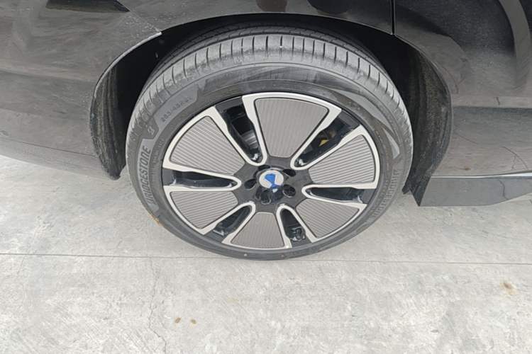Used Denza N8L 2025 Model Flagship Model Right Rear Wheel Hub